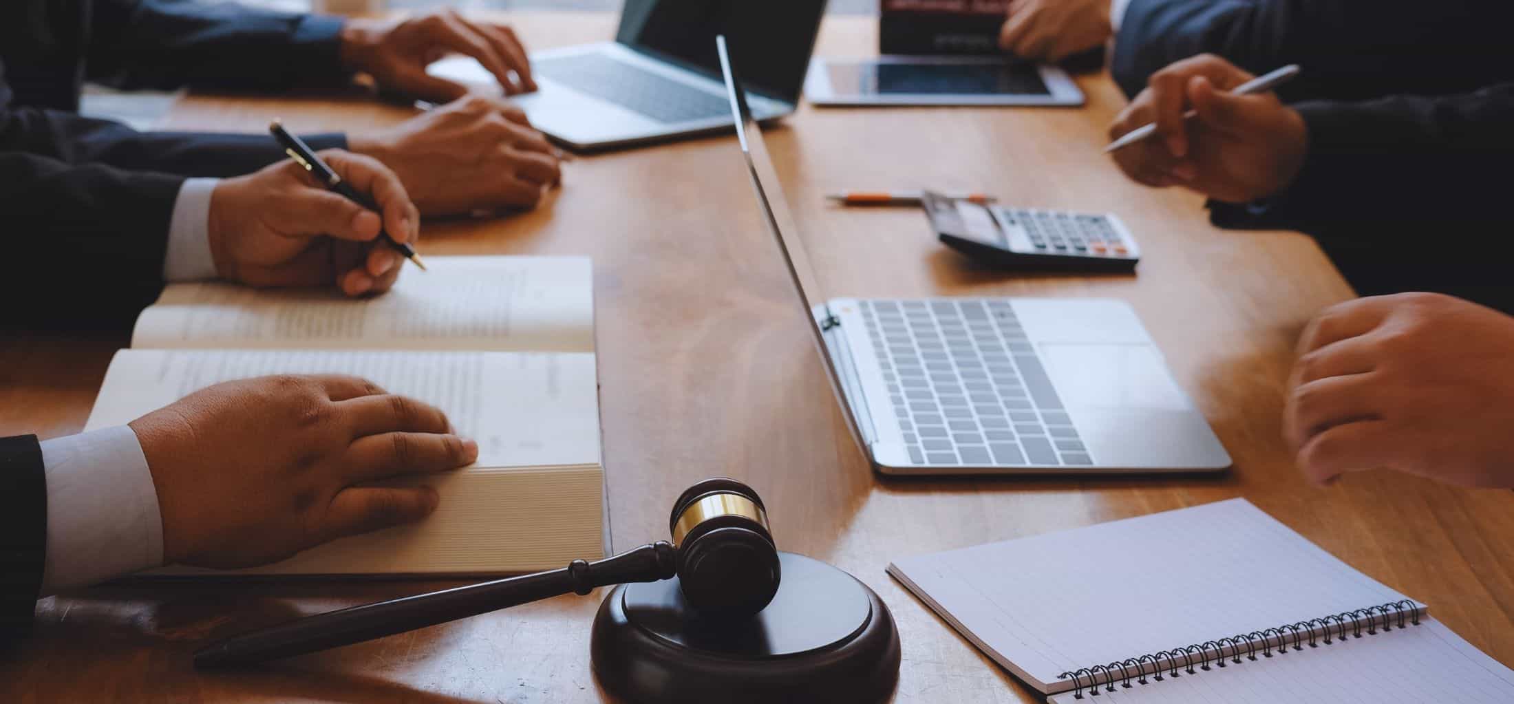 abogados expertos en seguridad